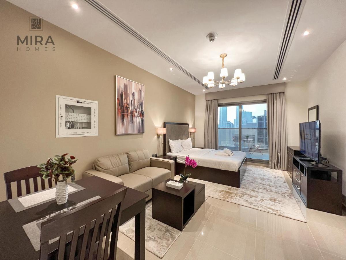 Mira Holiday Homes - Lovely Studio With Burj Khalifa View ดูไบ ภายนอก รูปภาพ